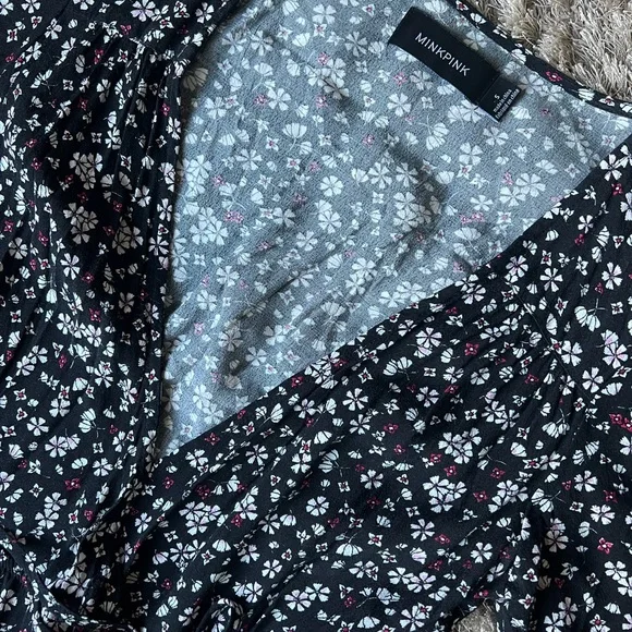 Like New Minkpink Wrap dress small - Picture 2 of 2